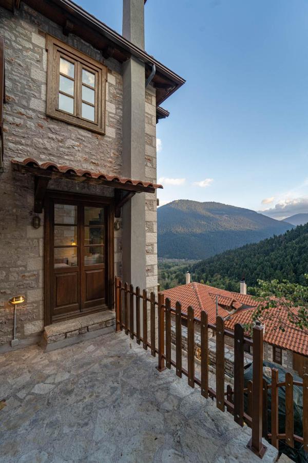 Maisonette Korfes-Κορφές-Μ Δύο Αυτόνομοι Όρoφοι Της Βίλας Κορφές Για Οικογένειες Και Μικρές Παρέες Karpenísion Dış mekan fotoğraf