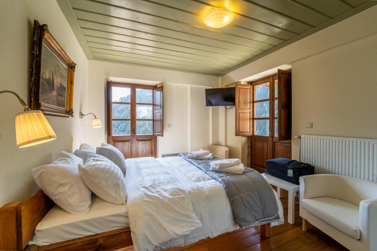 Maisonette Korfes-Κορφές-Μ Δύο Αυτόνομοι Όρoφοι Της Βίλας Κορφές Για Οικογένειες Και Μικρές Παρέες Karpenísion Dış mekan fotoğraf