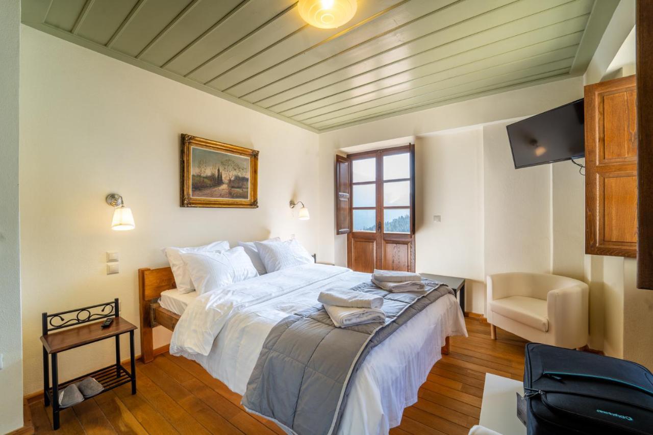 Maisonette Korfes-Κορφές-Μ Δύο Αυτόνομοι Όρoφοι Της Βίλας Κορφές Για Οικογένειες Και Μικρές Παρέες Karpenísion Dış mekan fotoğraf