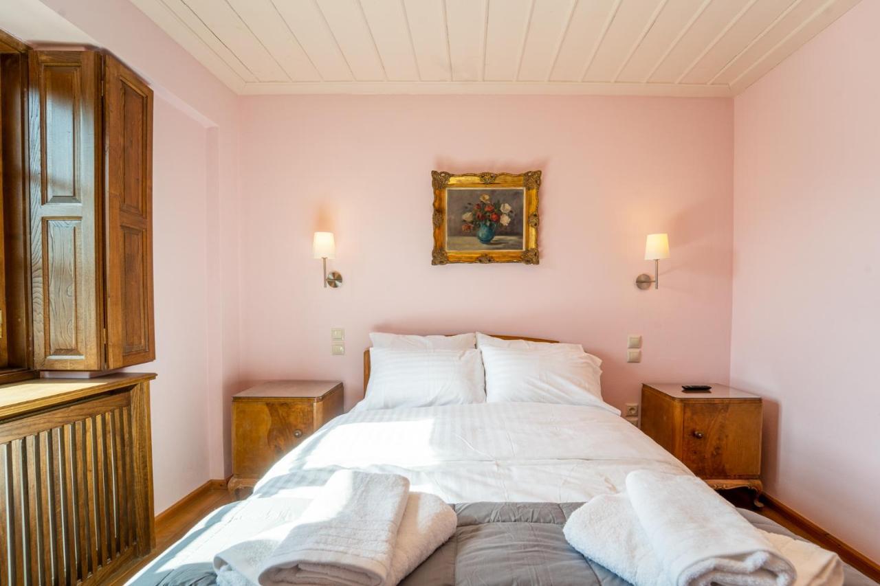 Maisonette Korfes-Κορφές-Μ Δύο Αυτόνομοι Όρoφοι Της Βίλας Κορφές Για Οικογένειες Και Μικρές Παρέες Karpenísion Dış mekan fotoğraf
